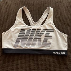 Nike Pro Sports Bra
